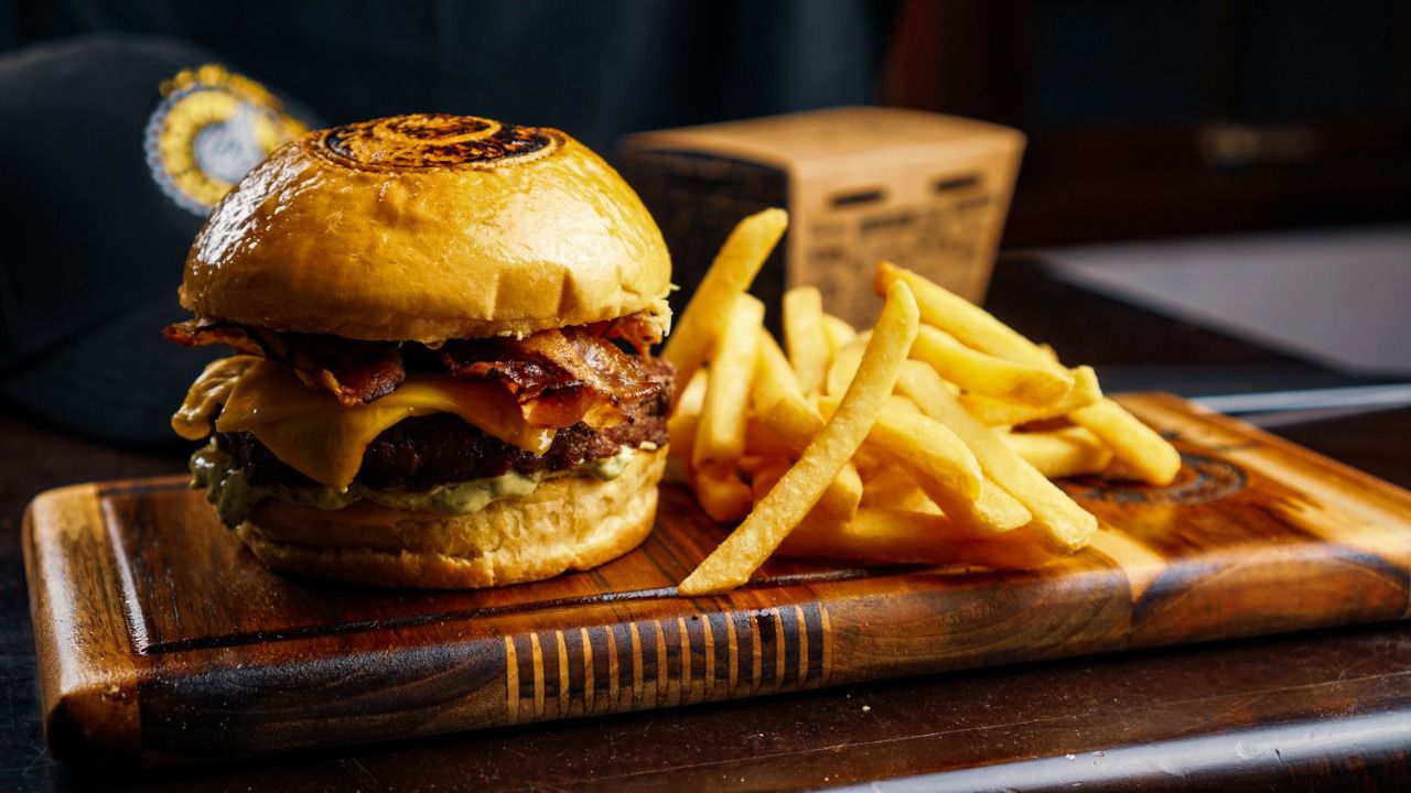  Por R$ 69,90: Rodízio de hambúrguer com espaço kids vira sensação no ABC Paulista