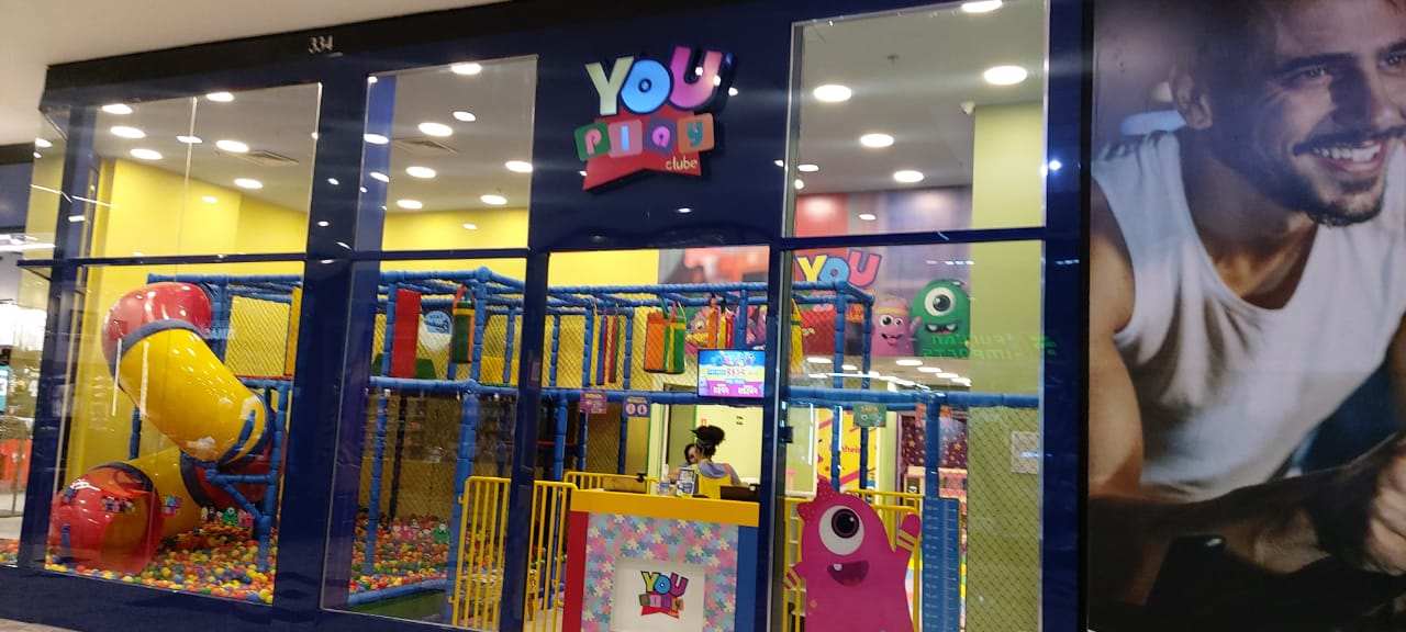  Com brinquedão gigante, Youplay chega ao Grand Plaza Shopping