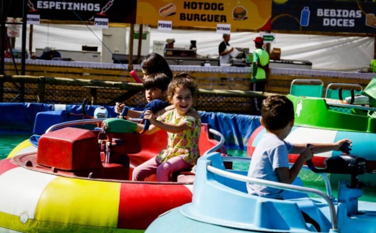  Brinque à vontade: Parque Villa-Lobos conta com infláveis, Jet Boat, Trampolins e muito mais