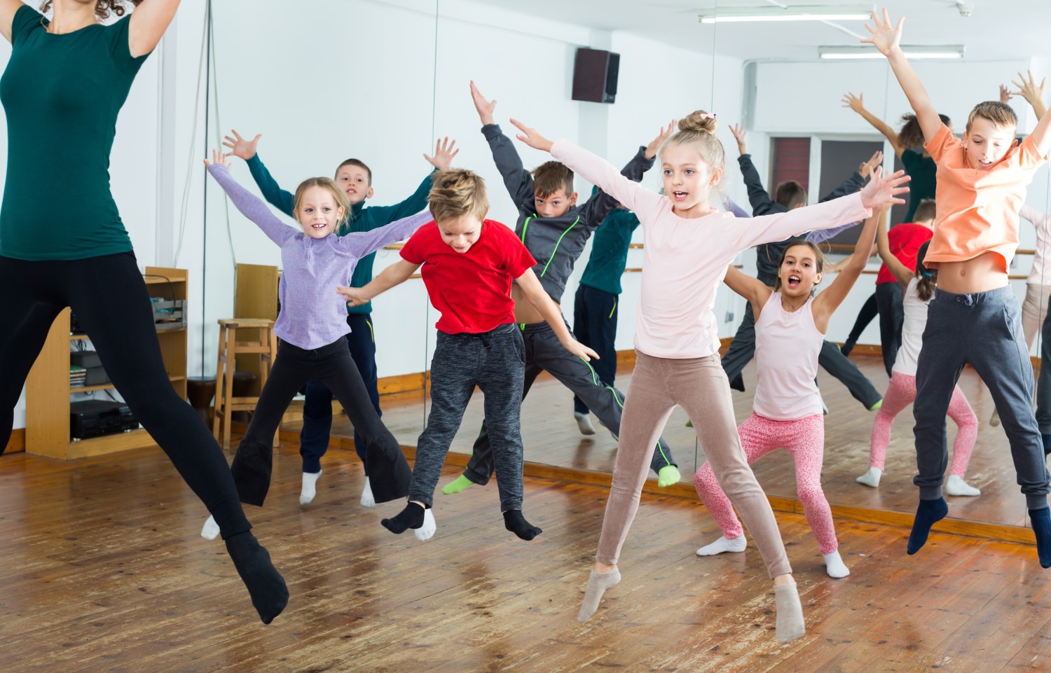 curso de dança - crianças dançando