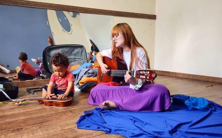  Espaço de brincar de São Bernardo abre inscrições de aulas de música para bebês e crianças