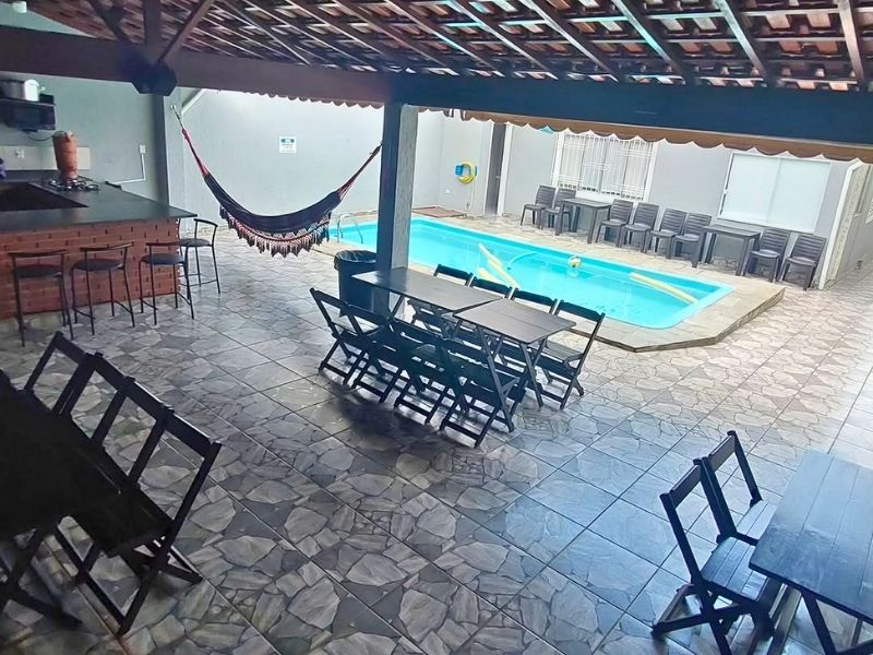 Espaço para festas em Santo André oferece piscina, churrasqueira e ...